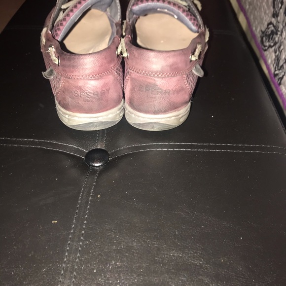 Shoes - Picture 4 of 7